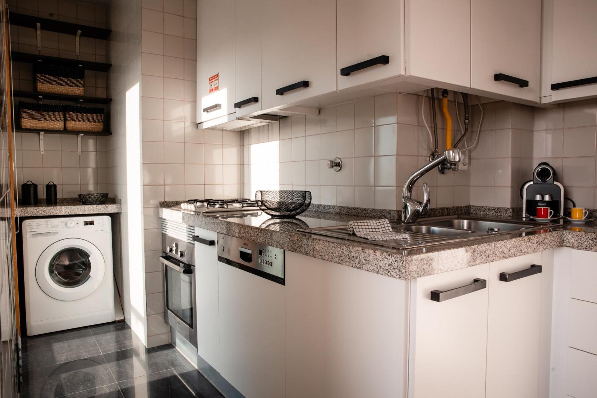 Premium Flat At Ajuda/Belem With Balcony, Parking! Daire Lisboa Dış mekan fotoğraf